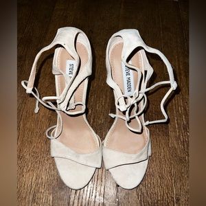 Steve Madden beige heels